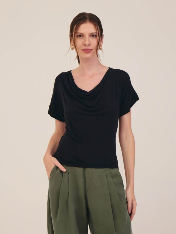 Blusa Jô Linho e Viscose Preto