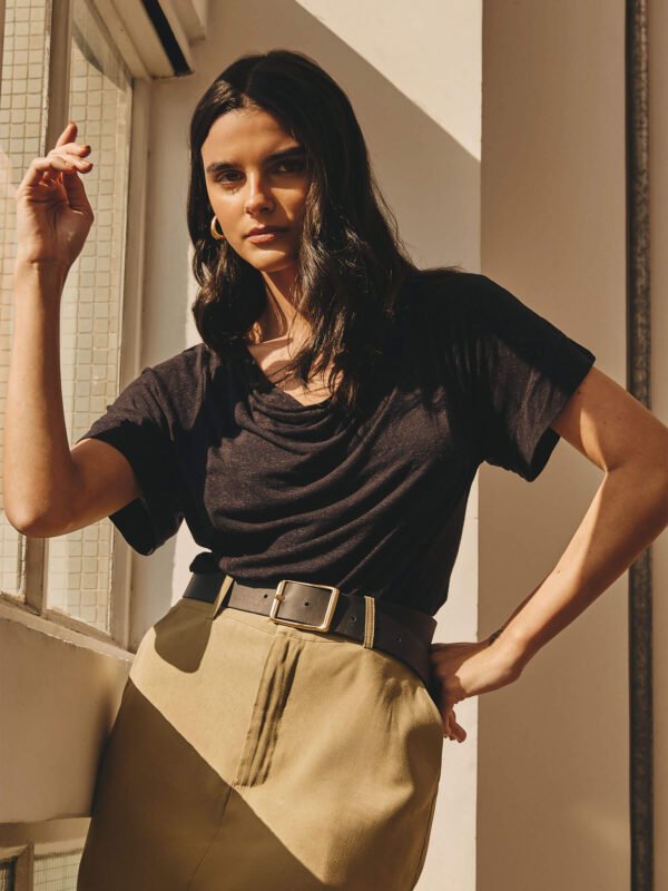 Blusa Jô Linho e Viscose Preto