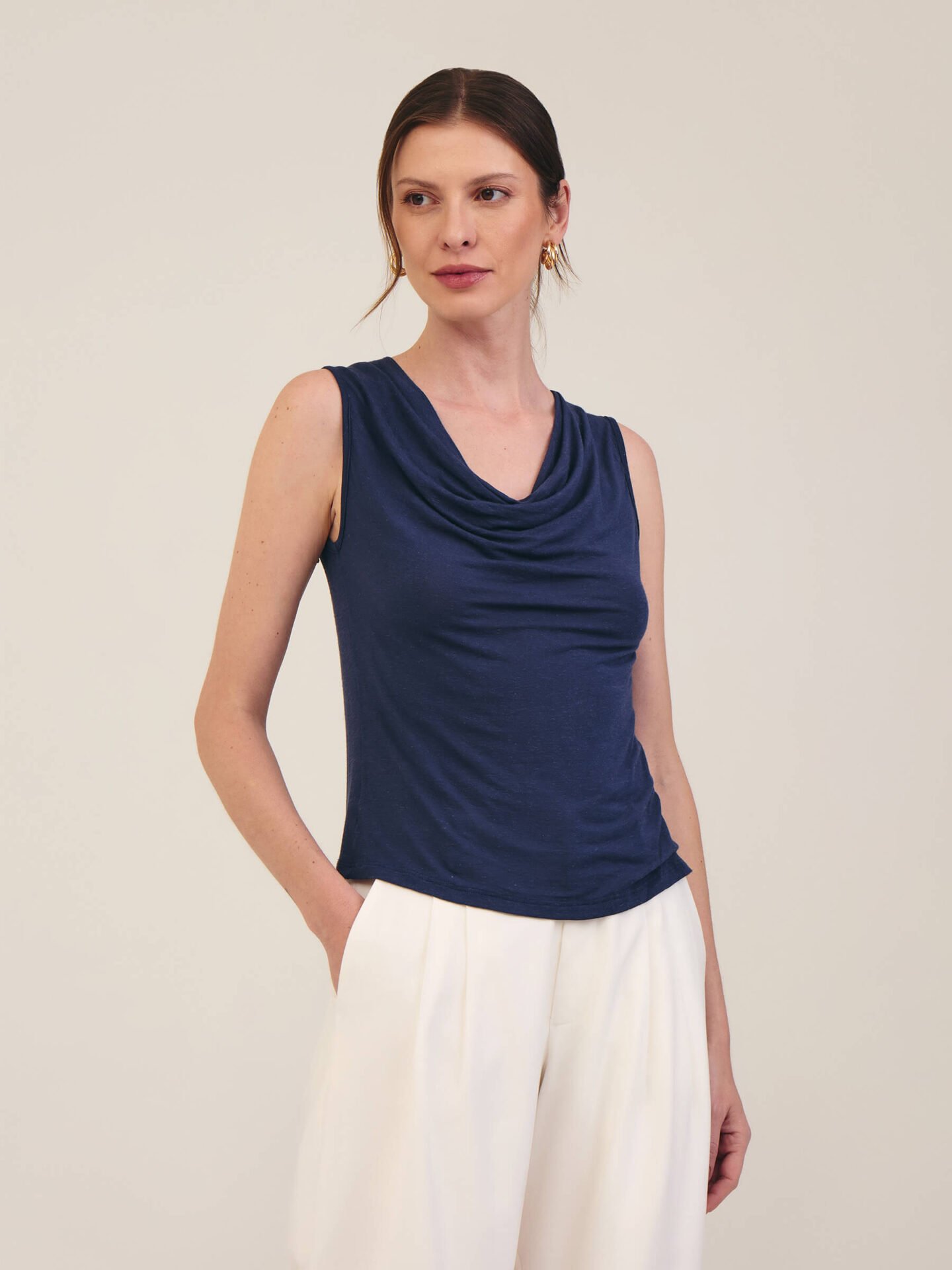 Regata Drapeada Linho e Viscose Azul Marinho