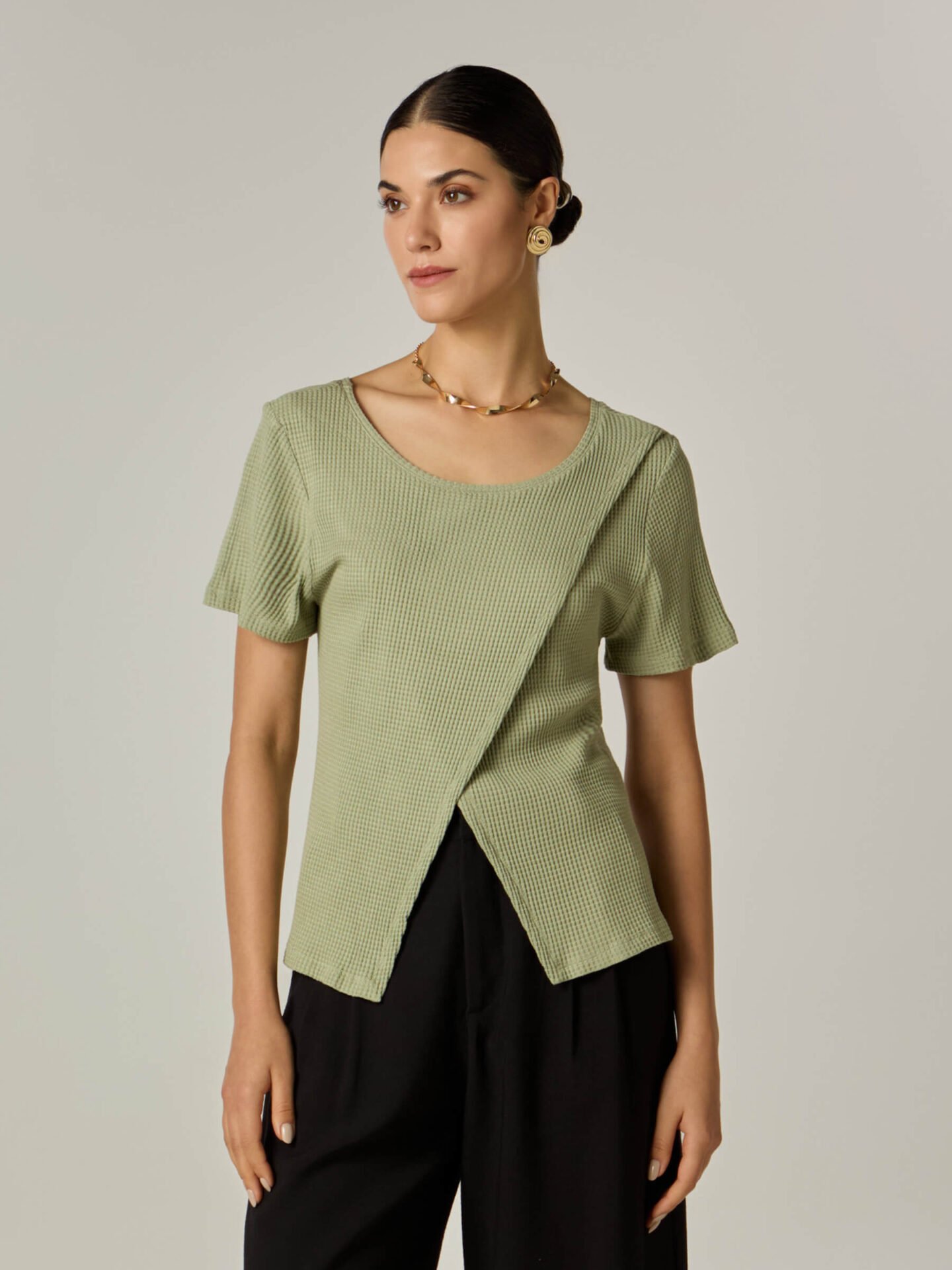 Blusa Cruzada Viscose Sustentável Verde Chá