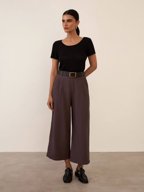 Calça Pantacourt Cinza